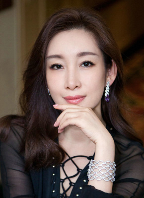 旅馆的门外女郎